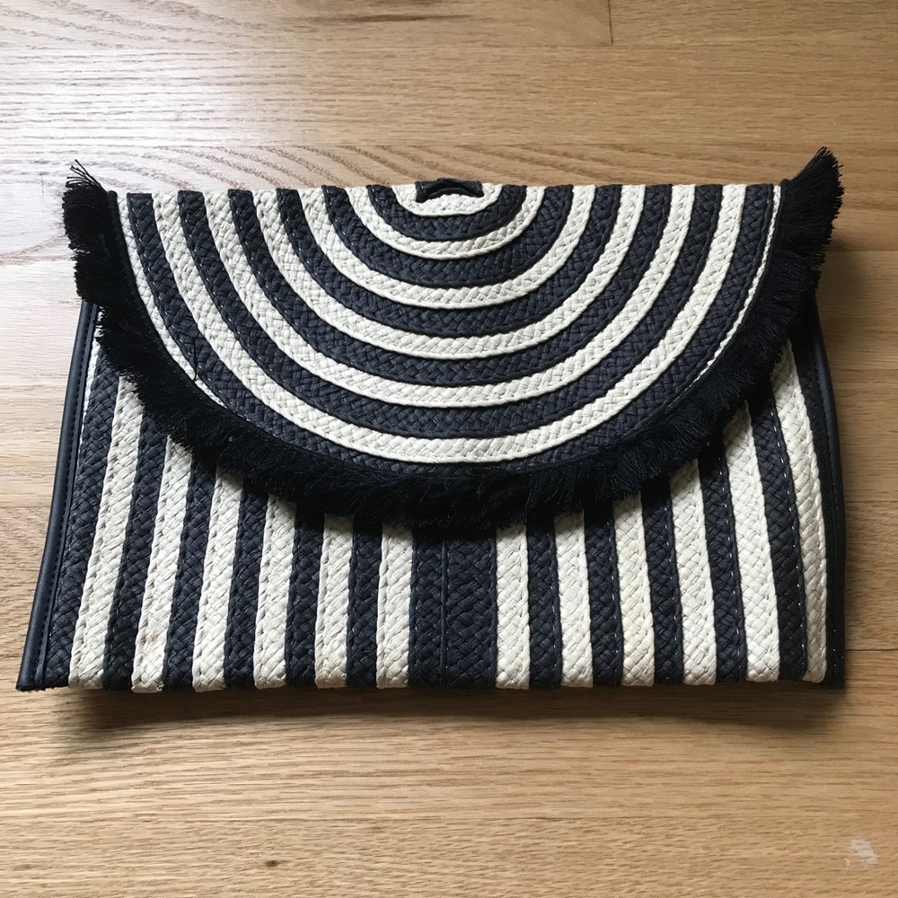 Stella and Dot Clutch